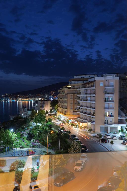  hotel Oasis 4-star hotel